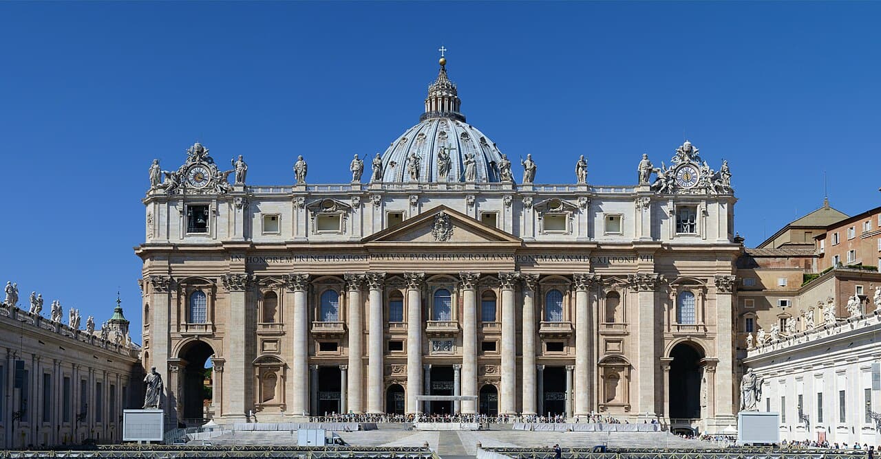Bên trong Đền thờ Thánh Phêrô, Vatican